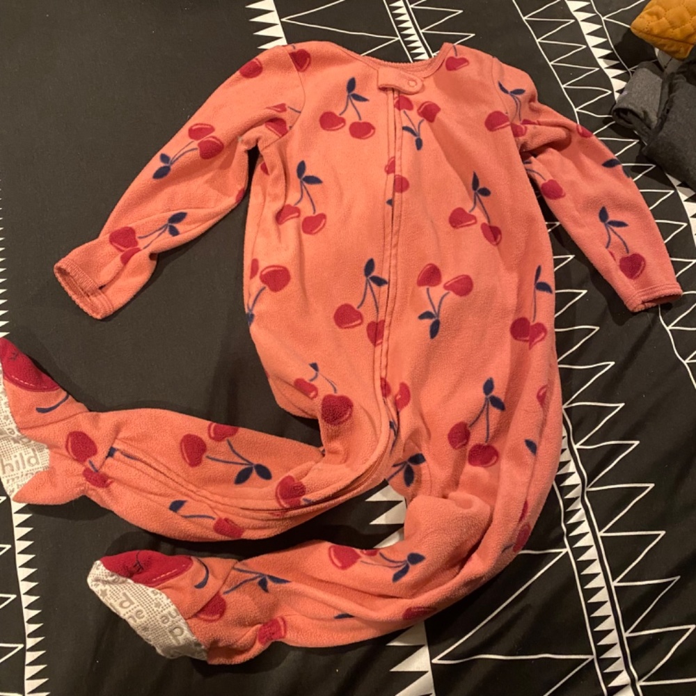 Carters | Fleece PJs - Picture 2 of 3